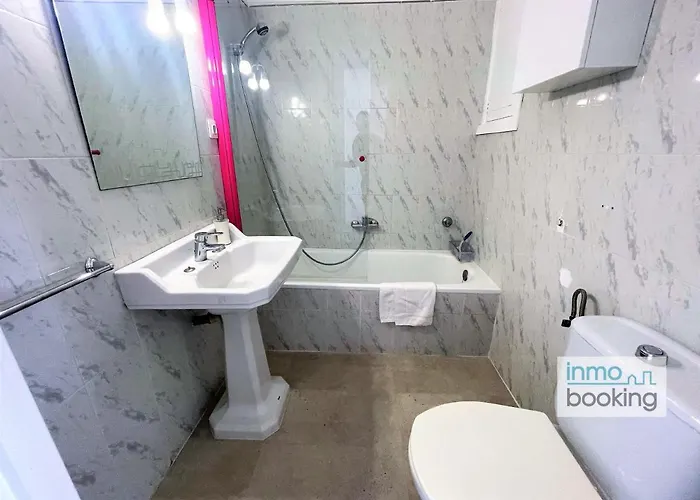 Sun Sant Sebastian 5 * סאלו